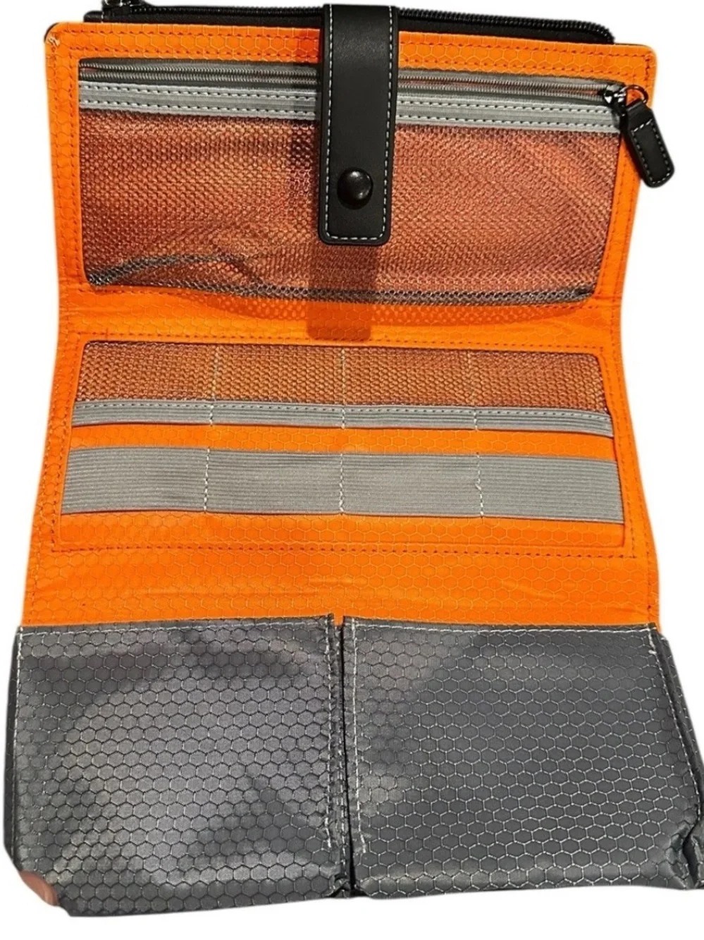 Harley-Davidson Black Oversized Trifold Organizer Zip Wallet Silver Eagle